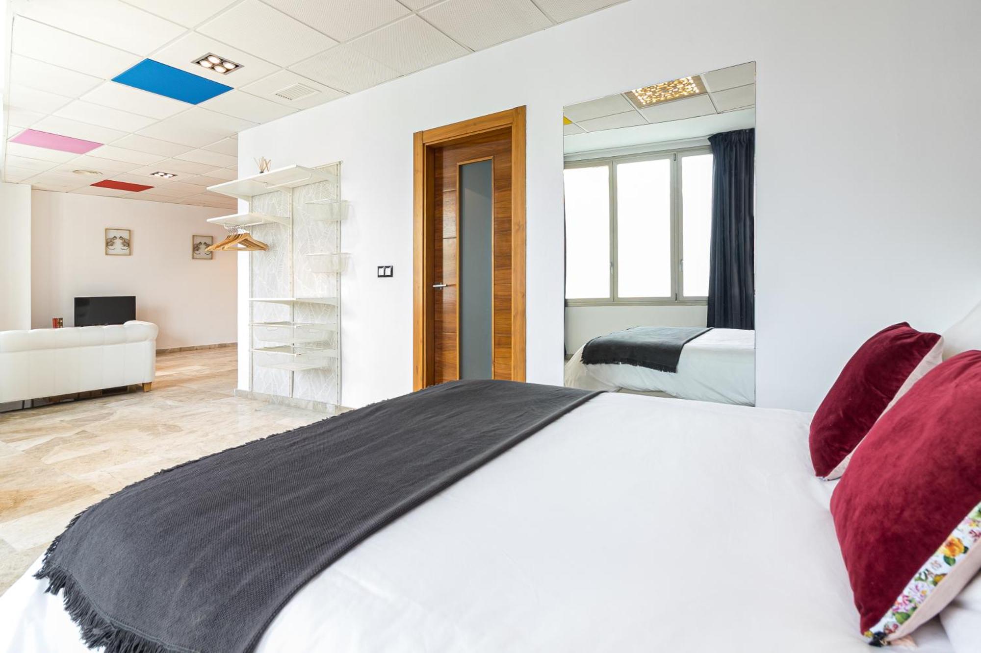 Saenz Suites Gallery By Bossh! Apartments Málaga Szoba fotó